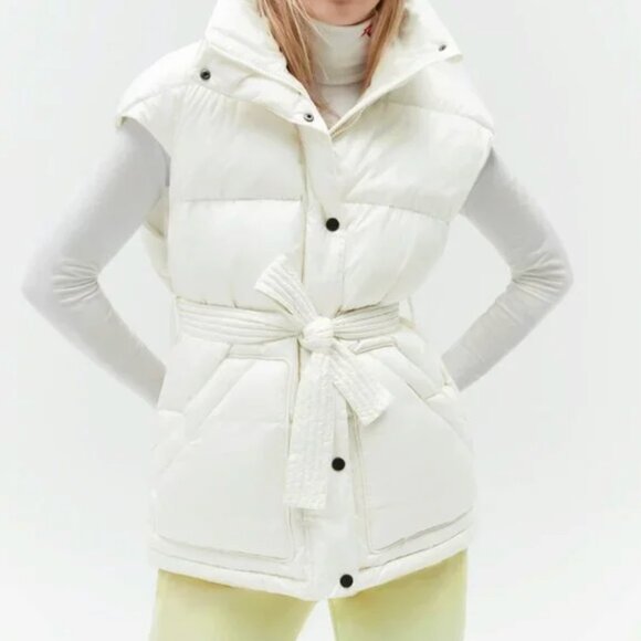 Perfect Moment Jackets & Blazers - NEW Perfect Moment Oversize II Vest Size Large
